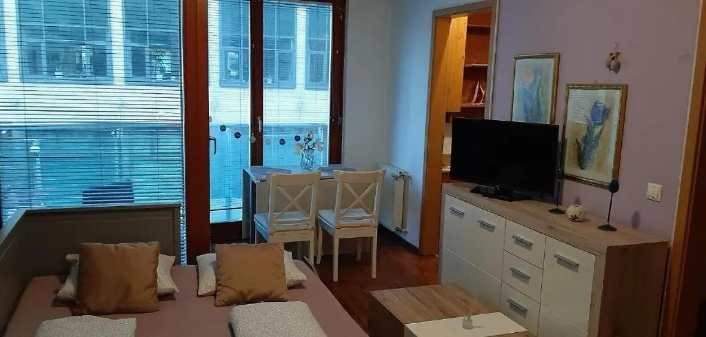 Cleopatra Apartment Boedapest